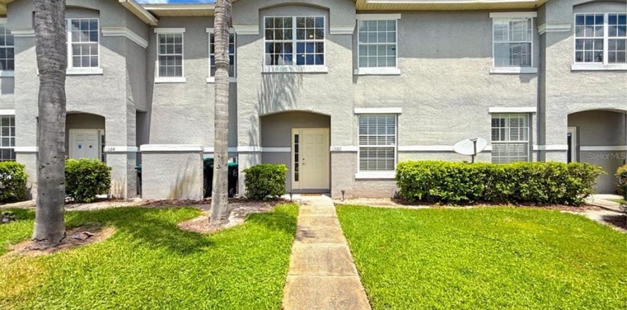 Adosado en Orlando, Florida 3 dormitorios, 121.98 m2 № 2310366
