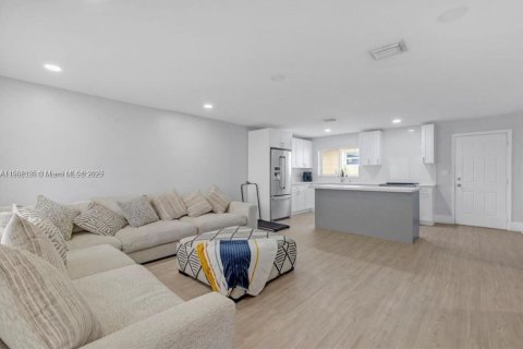 Купить коммерческую недвижимость в Хайалиа, Флорида 190.82м2, № 1964581 - фото 6