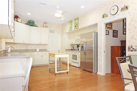 House in Leesburg, Florida 3 bedrooms, 192.31 sq.m. № 1632427 - photo 9
