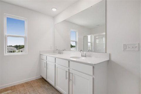 House in DeLand, Florida 5 bedrooms, 281.49 sq.m. № 1441087 - photo 15