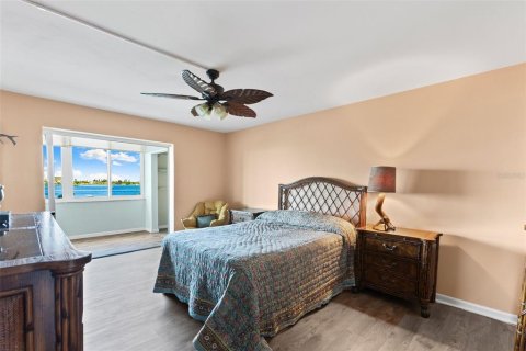 Condominio en venta en Saint Petersburg, Florida, 2 dormitorios, 103.12 m2 № 1350290 - foto 13
