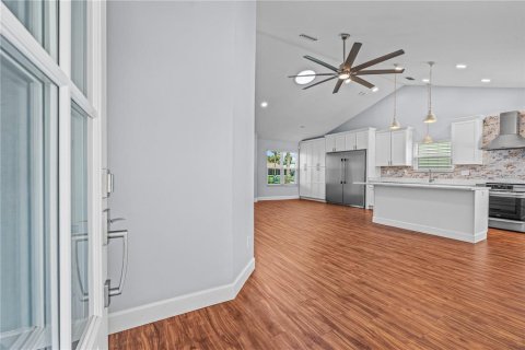 Casa en venta en New Smyrna Beach, Florida, 2 dormitorios, 107.02 m2 № 2287303 - foto 5