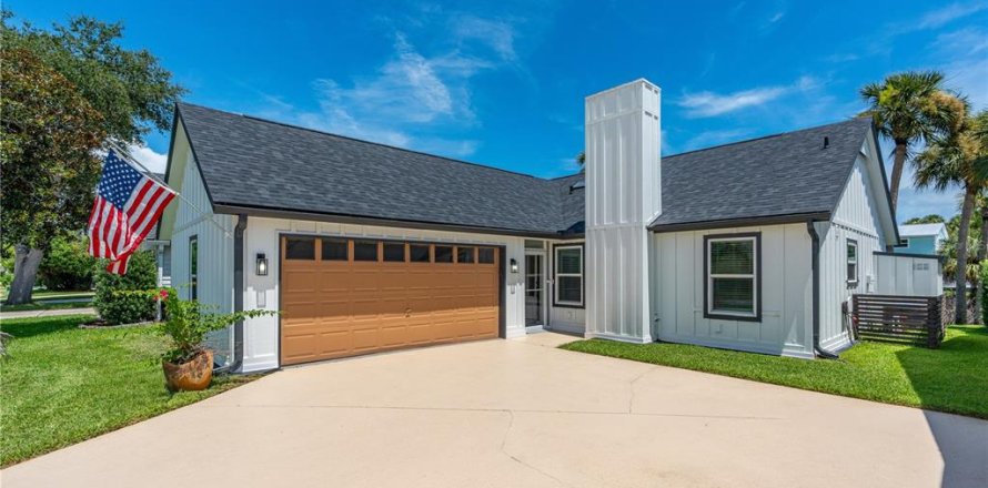 Casa en New Smyrna Beach, Florida 2 dormitorios, 107.02 m2 № 2287303