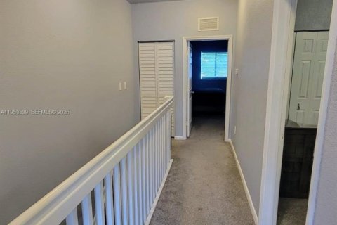 Townhouse in Tamarac, Florida 3 bedrooms, 132.66 sq.m. № 2008440 - photo 14