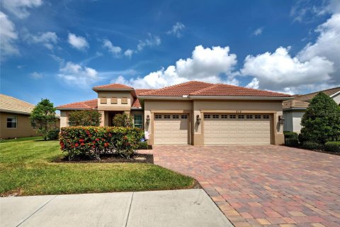 House in Venice, Florida 3 bedrooms, 238.48 sq.m. № 1681919 - photo 2