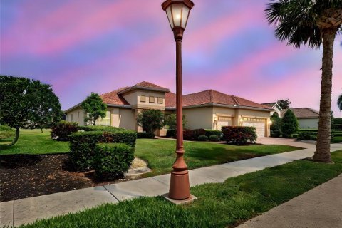 House in Venice, Florida 3 bedrooms, 238.48 sq.m. № 1681919 - photo 4