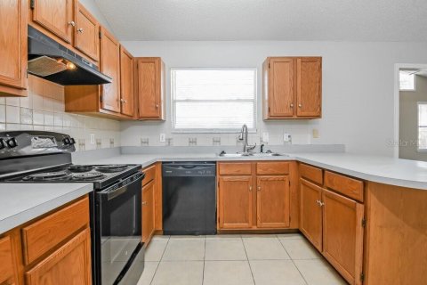 Casa en alquiler en Orlando, Florida, 3 dormitorios, 139.63 m2 № 1910691 - foto 9