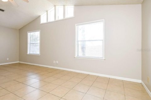 Casa en alquiler en Orlando, Florida, 3 dormitorios, 139.63 m2 № 1910691 - foto 5