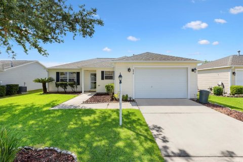 Casa en The Villages, Florida 3 dormitorios, 115.2 m2 № 2372933