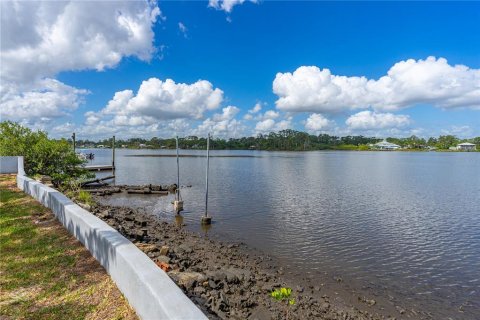 Terreno en venta en New Smyrna Beach, Florida № 1801527 - foto 4
