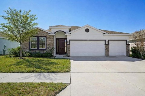 House in Spring Hill, Florida 4 bedrooms, 218.6 sq.m. № 2302887