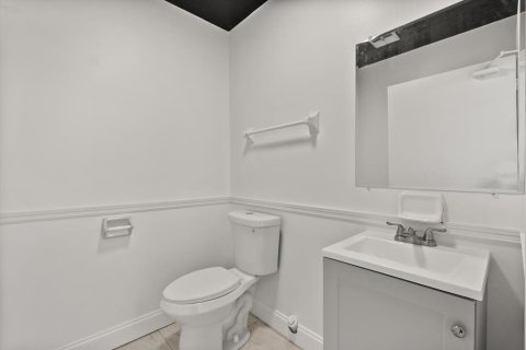 Immobilier commercial à louer à Sanford, Floride: 513.29 m2 № 1898614 - photo 4