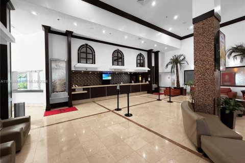 Купить кондоминиум в Санни-Айлс-Бич, Флорида 38.09м2, № 2058684 - фото 12