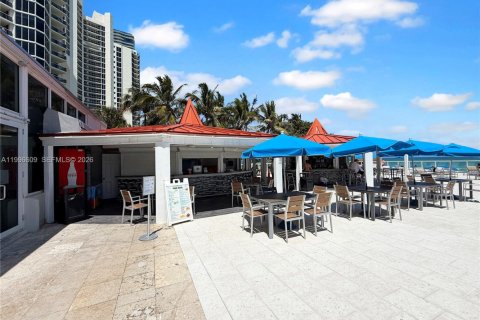 Купить кондоминиум в Санни-Айлс-Бич, Флорида 38.09м2, № 2058684 - фото 10