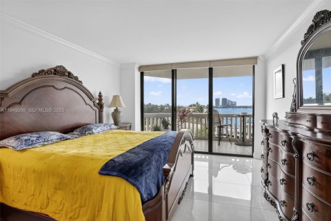 Copropriété à vendre à Aventura, Floride: 2 chambres, 125.42 m2 № 2006137 - photo 15