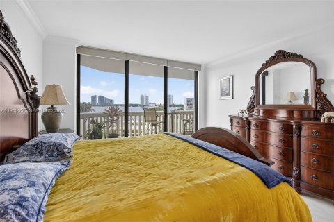 Copropriété à vendre à Aventura, Floride: 2 chambres, 125.42 m2 № 2006137 - photo 18