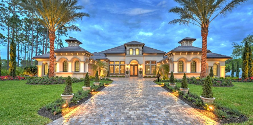 House in Jacksonville, Florida 5 bedrooms, 540.6 sq.m. № 845588