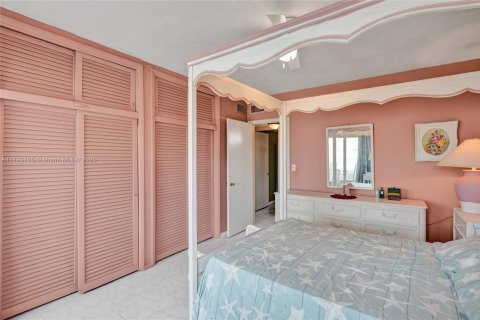 Купить кондоминиум в Майами, Флорида 2 спальни, 79.9м2, № 2028621 - фото 11