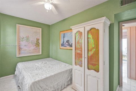 Купить кондоминиум в Майами, Флорида 2 спальни, 79.9м2, № 2028621 - фото 15