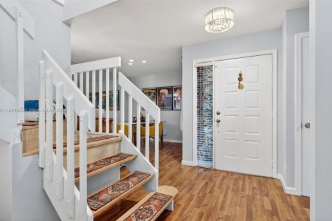 Townhouse in Coral Springs, Florida 4 bedrooms, 157 sq.m. № 1950666 - photo 17