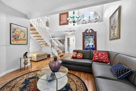 Townhouse in Coral Springs, Florida 4 bedrooms, 157 sq.m. № 1950666 - photo 9