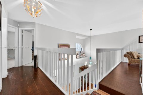 Townhouse in Coral Springs, Florida 4 bedrooms, 157 sq.m. № 1950666 - photo 22