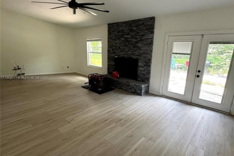 Casa en venta en Ocala, Florida, 4 dormitorios № 1977848 - foto 3