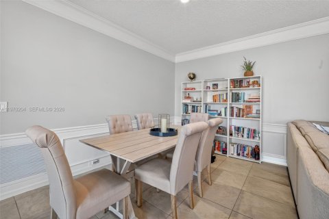 House in Tamarac, Florida 2 bedrooms, 140.28 sq.m. № 2033627 - photo 13