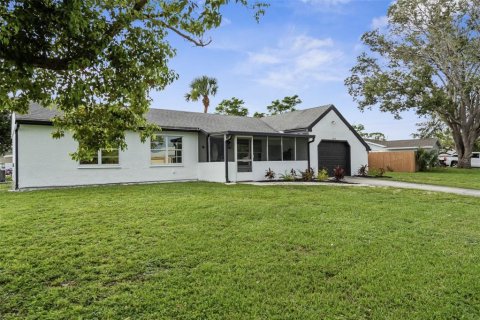 House in North Port, Florida 3 bedrooms, 123.75 sq.m. № 1847898 - photo 18