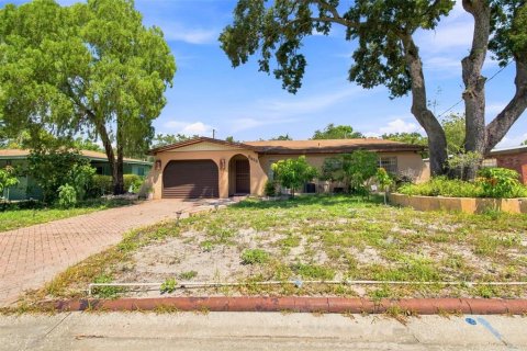 Villa ou maison à vendre à Tampa, Floride: 4 chambres, 188.31 m2 № 2345509 - photo 2