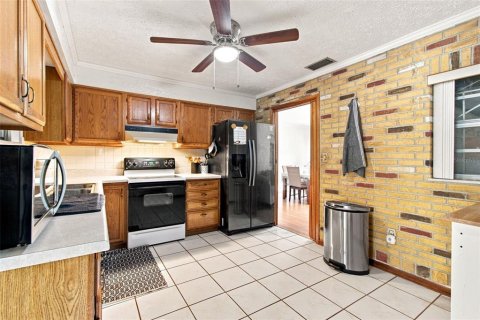 Villa ou maison à vendre à Tampa, Floride: 4 chambres, 188.31 m2 № 2345509 - photo 9