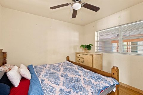 Villa ou maison à vendre à Tampa, Floride: 4 chambres, 188.31 m2 № 2345509 - photo 29
