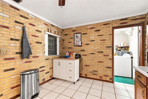 Villa ou maison à vendre à Tampa, Floride: 4 chambres, 188.31 m2 № 2345509 - photo 10