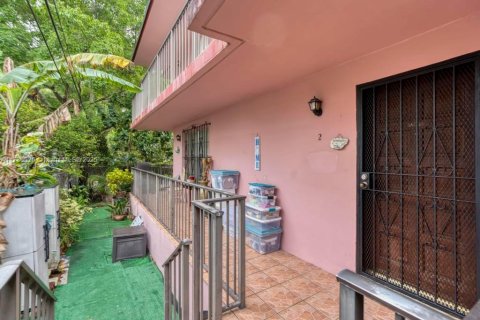 Propiedad comercial en venta en Miami, Florida, 358.23 m2 № 1861150 - foto 23