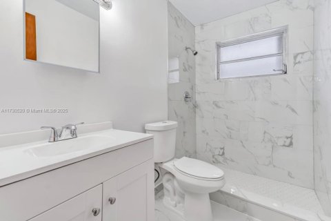 Propiedad comercial en venta en Miami, Florida, 358.23 m2 № 1861150 - foto 5