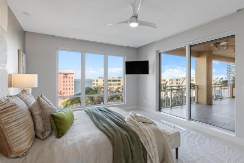 Condo in Sarasota, Florida, 3 bedrooms  № 1295908 - photo 13