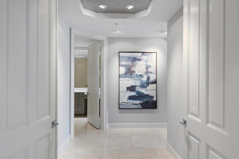 Condo in Sarasota, Florida, 3 bedrooms  № 1295908 - photo 11