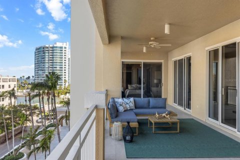 Condo in Sarasota, Florida, 3 bedrooms  № 1295908 - photo 10