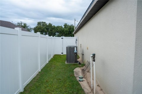 Casa en venta en Mascotte, Florida, 3 dormitorios, 135.27 m2 № 2132198 - foto 30