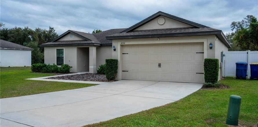 Casa en Mascotte, Florida 3 dormitorios, 135.27 m2 № 2132198