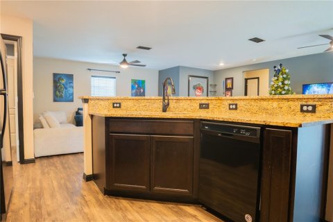 Casa en venta en Mascotte, Florida, 3 dormitorios, 135.27 m2 № 2132198 - foto 8
