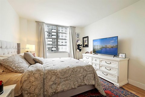 Condo in Aventura, Florida, 2 bedrooms  № 1864788 - photo 21