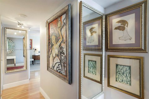 Condo in Aventura, Florida, 2 bedrooms  № 1864788 - photo 16