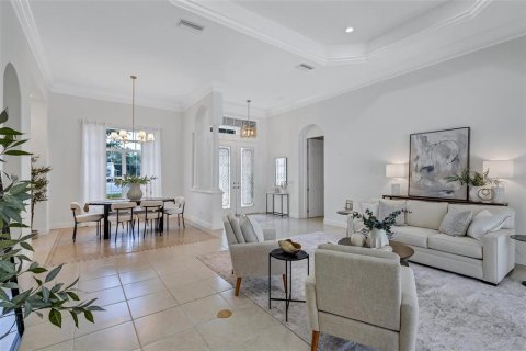 House in Bradenton, Florida 4 bedrooms, 279.26 sq.m. № 2151683 - photo 13