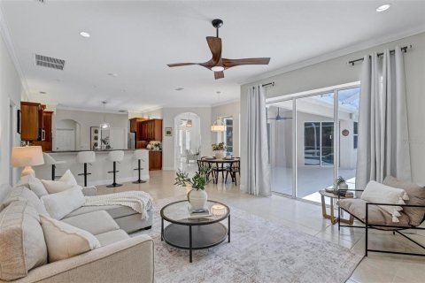 House in Bradenton, Florida 4 bedrooms, 279.26 sq.m. № 2151683 - photo 25