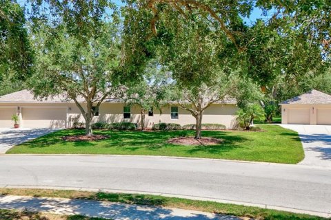 House in Bradenton, Florida 4 bedrooms, 279.26 sq.m. № 2151683 - photo 2