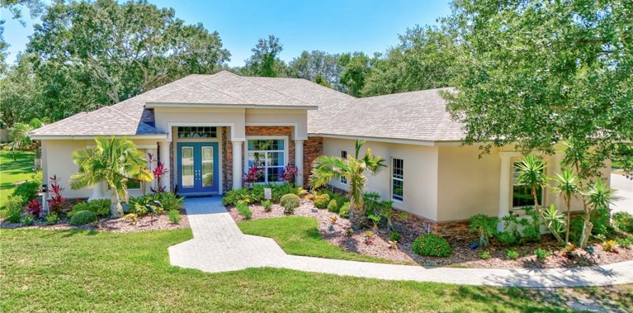 House in Bradenton, Florida 4 bedrooms, 279.26 sq.m. № 2151683