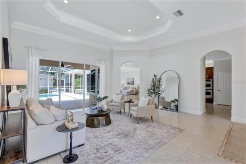 House in Bradenton, Florida 4 bedrooms, 279.26 sq.m. № 2151683 - photo 11