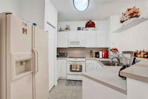 Купить виллу или дом в Тамарак, Флорида 1 комната, 132.66м2, № 2182774 - фото 7