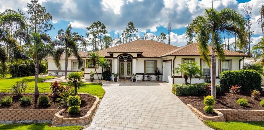 Villa ou maison à North Port, Floride 4 chambres, 286.88 m2 № 1592951
